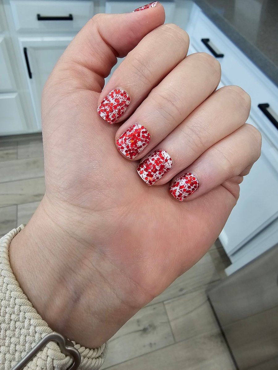 lilyfoxbeauty's tweet photo. Love this set!
“Beautiful set. Solid white under a transparent set.” - Brea
Wraps = No Place Like Home
#lilyandfoxnails #NailWraps #NailArt #NailWrapsDesigns #NailWrapAddict #NailWrapsOfTheDay #NailWrapGoals #DIYNails #NailWrapLover #nails #nailsofinstagram https://t.co/98e4A8EI0D