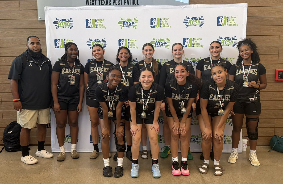AHighGirlsBB's tweet photo. Proud of our Lady Eagles. A second-place finish, countless lessons learned, and noticeable improvement every game. We are getting tougher, playing more aggressively, and continuing to build our identity. The work doesn’t stop here.  💛🦅🖤🏀

#PreyDrivs https://t.co/pAiR2BGFFh