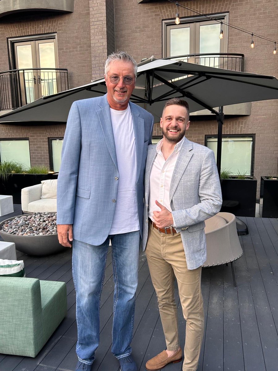 pavisicc's tweet photo. Great to be in Alexandria VA with the Croatian national soccer team and Toni Kukoc. World class event hosted by the Croatian National Tourist Board and Croatian Football Federation 🇭🇷⚽️
#croatia https://t.co/b3JhRdW4oH