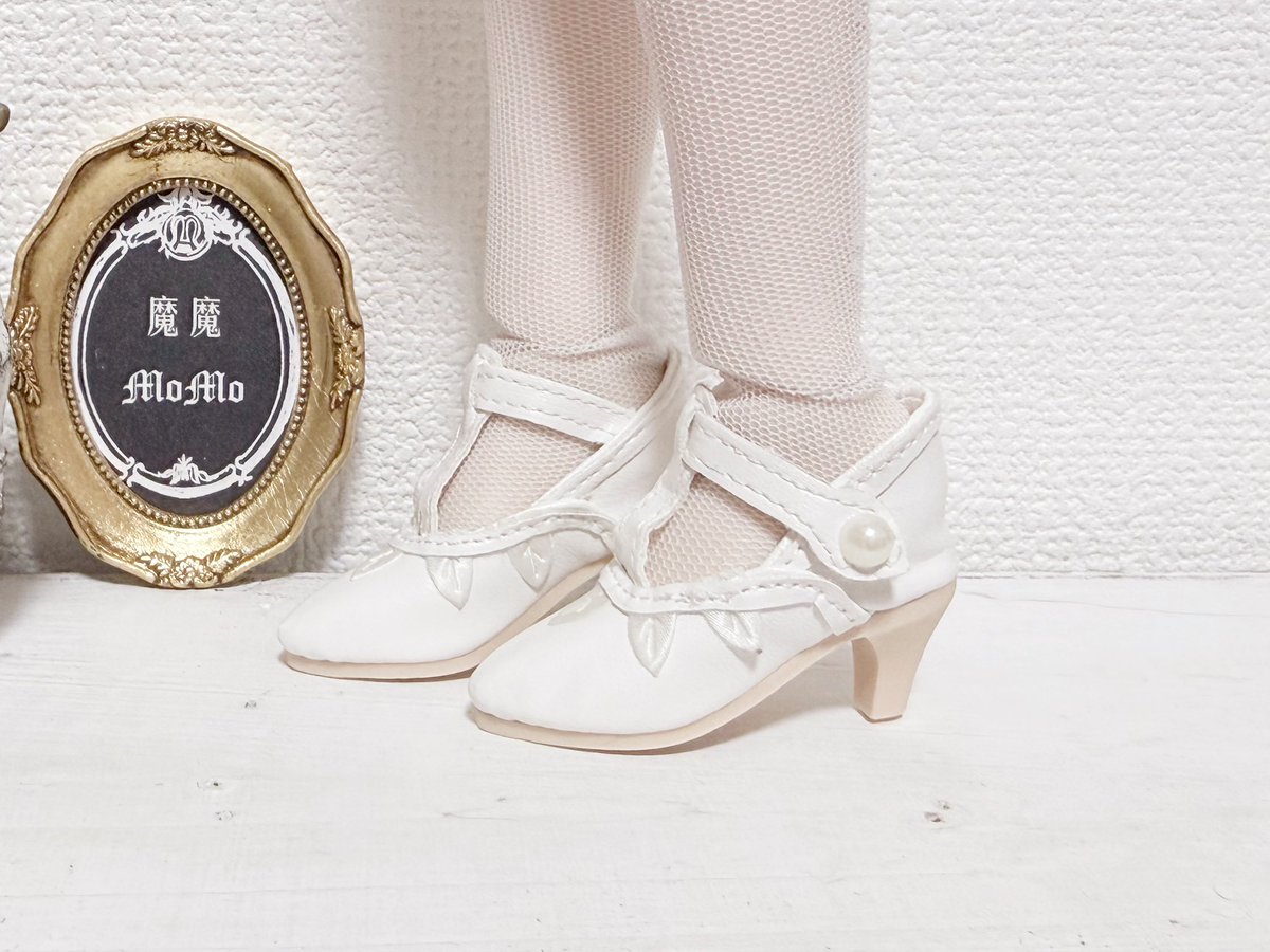 atelierdoll2007's tweet photo. MDD用ヒールシューズがヤフオクにリストアップ致しました。少しきつめなので、薄手のストッキングなら履けます。韓国ドールなど足が細めの子でしたら、ピッタリかも❗️サイズ的にご不安の方は次回京都ドルパの時、試着もできます。ぜひ会場で確かめてくださいませ❤️サンプルの子はMDDです。 https://t.co/E8Op2vpxd1