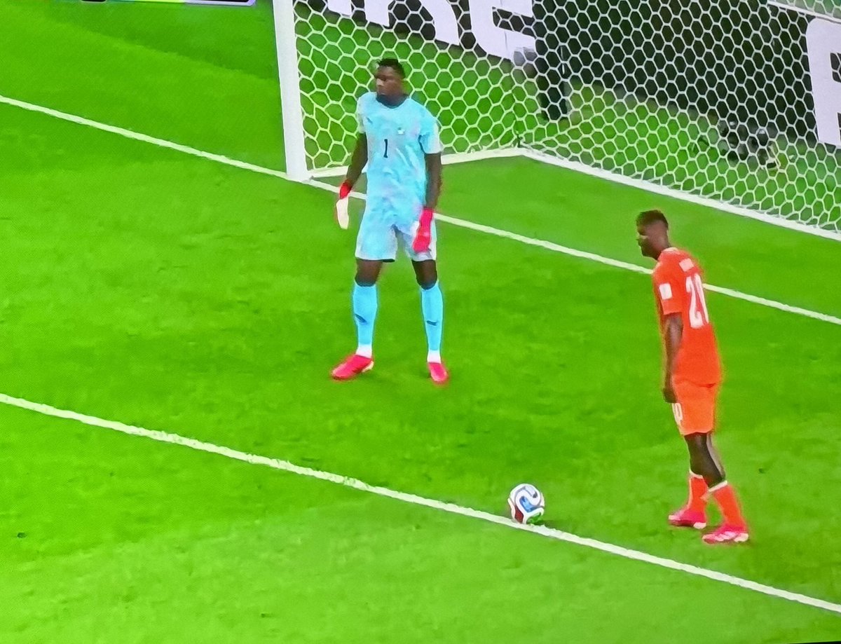LucioArmijos's tweet photo. GOL DE DIALLO
#CostaDeMarfil 1 #LaTri 0
45 m 2 T
#Filadelfia
#Plata #Galindez #Pacho #Vite
#Ecuador
#mundialdefútbol2026 #Hincapie
#Minda https://t.co/lLGgvjdwwk