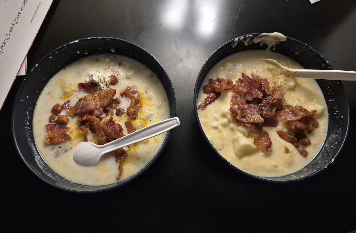 whamHD's tweet photo. Homemade potato soup for the missus and I 

I love cooking https://t.co/oQdPQbjrU3