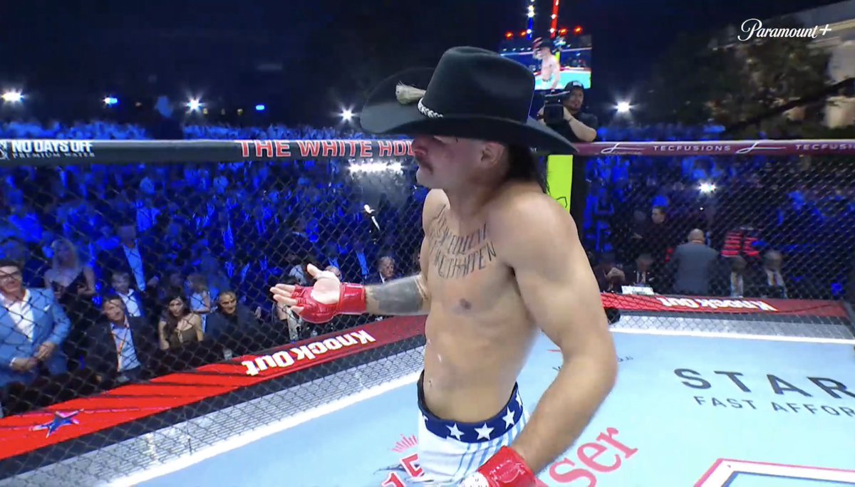 FRGSH__'s tweet photo. مشاهدة لوبيز ممتعة يا ناس 😮‍💨❤️

#UFCWhiteHouse https://t.co/YW6XI85vVc