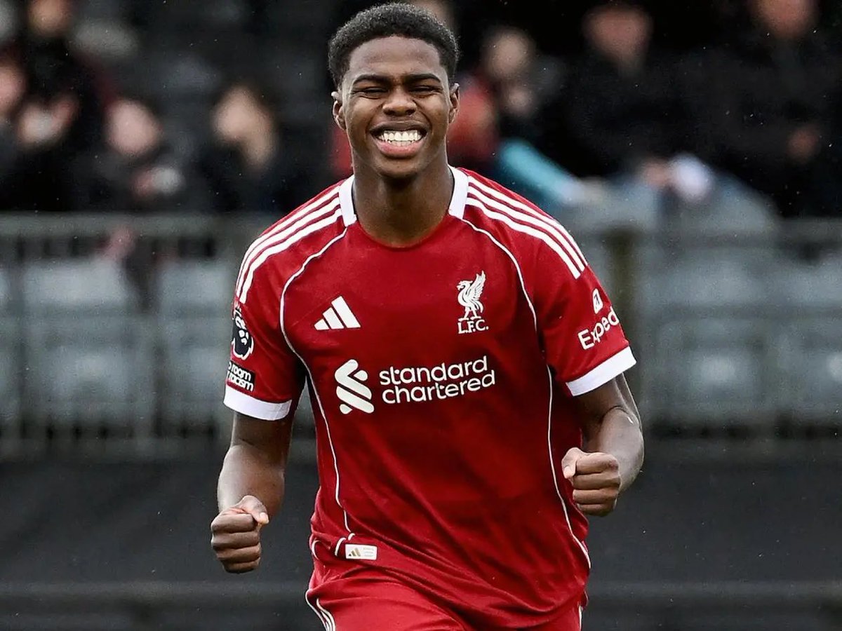 joseeliasrf's tweet photo. Primicia: Keyrol Figueroa renovó su contrato con el Liverpool de Inglaterra. ✅

El joven hondureño extendió su vinculación con los Reds hace tres semanas y fue firmado antes del juego de Argentina vs. Honduras. 👏🇭🇳

El club inglés coloca a Keyrol como uno de sus delanteros con mejor proyección de cara al futuro. 🔴