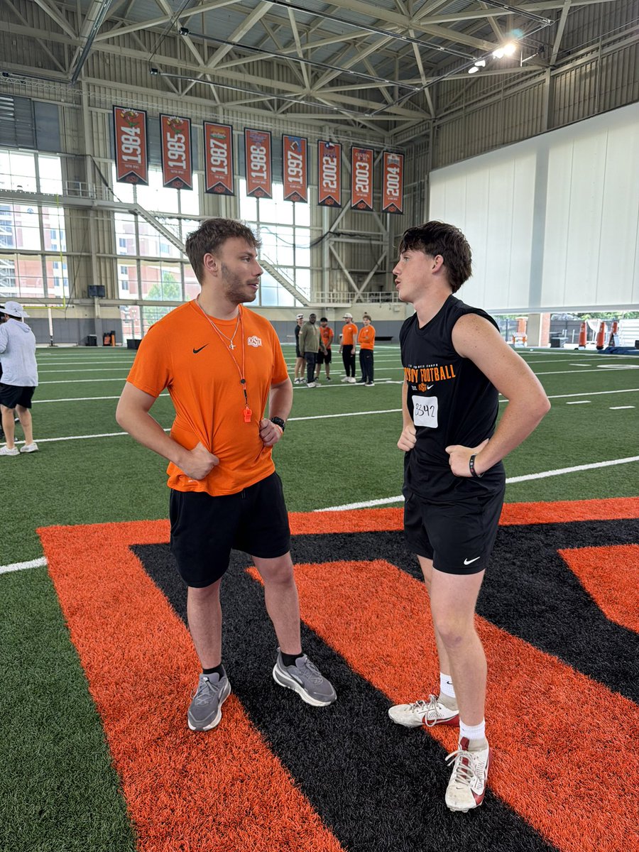 RockyCarterII's tweet photo. 🚨Class Of 2029 RB/TE
Thank you @WesDr8ke For the invite to come out!! 

Can’t wait to make it back on the field!! 

@WesDr8ke @hunterhsmithh @PCobbs43 @COACHRJOHNSON1 @CoachTMcCormick @Storm24Tx @pblake74 @EustaceHS @CowboyFB https://t.co/SIA3LtVhTg