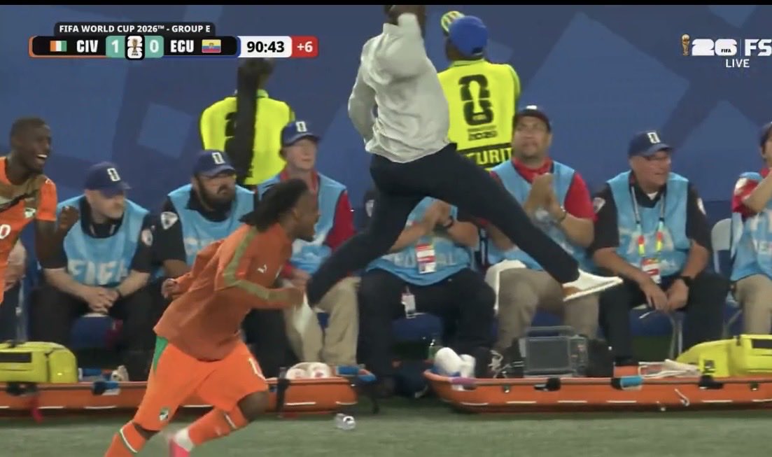 SharkByteCards's tweet photo. @ESPNFC Air Ivory https://t.co/49ZIaOkqER