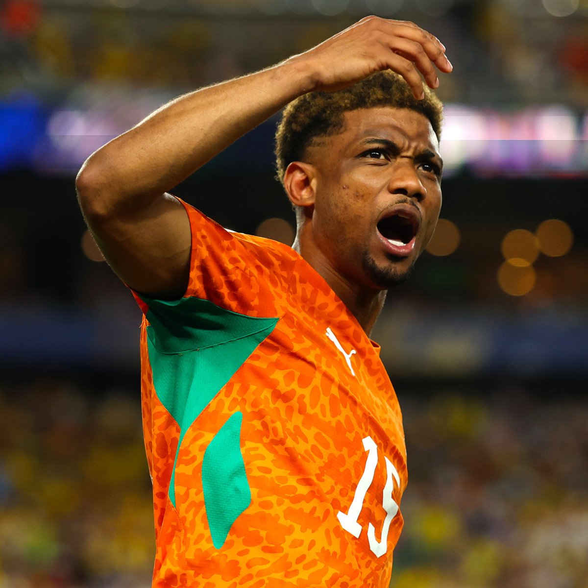 ActuFoot_'s tweet photo. 🚨 Amad Diallo 🇨🇮 après la victoire contre l'Équateur 🇪🇨 : « On est venus ici POUR ÉCRIRE L'HISTOIRE. 

Depuis le match contre la France 🇫🇷, on savait qu'on était PRÊTS mentalement. 

On est très heureux de cette victoire. MAIS ON NE S'ARRÊTE PAS LÀ. On est focalisés sur les deux prochains matches. » 👊