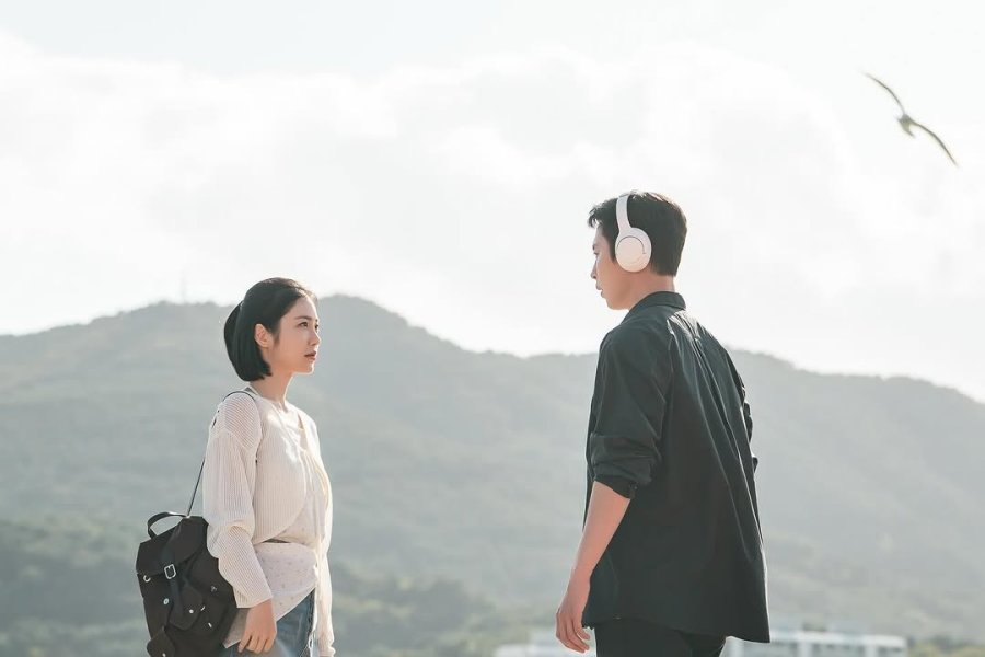 boiceffect's tweet photo. Comecei #DoctorOnTheEdge e já devorei os 4 eps. Jaewook e a Ye Eun tem uma química muito boa juntos, gosto da equipe do centro de saúde, o pessoal da vila é complicado o q rende boas gargalhadas, enfim eu tô adorando! https://t.co/qYNLtbR0n4