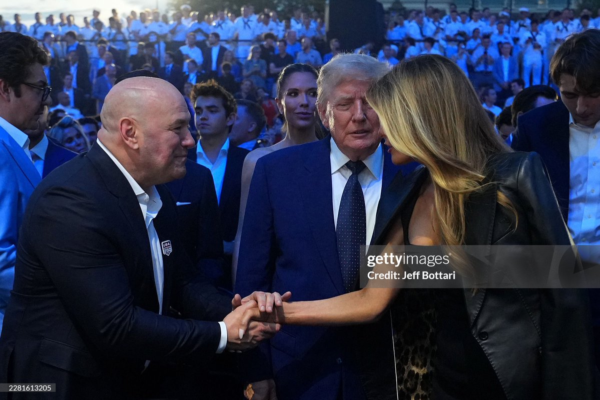 MELANIAJTRUMP's tweet photo. Dana White 🤝 FLOTUS Melania https://t.co/QhoiFRsCb0