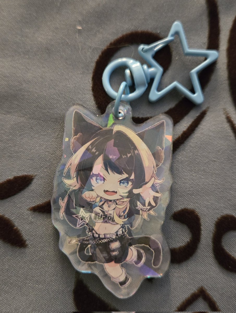 Celestial_ET_'s tweet photo. Smol @SuppyItsTuppy has arrived~ can't wait to hang her on my bag!! https://t.co/zWxZfwhgOV