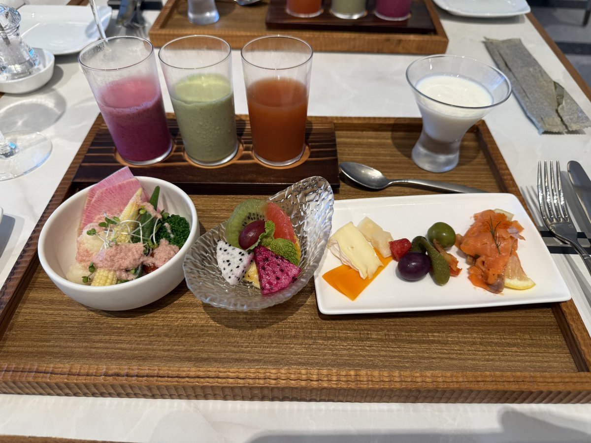luv4410's tweet photo. 朝食🥞andホテル
��近仕事でストレス限界突破してたから癒されてくる https://t.co/ZhT9OalFg3