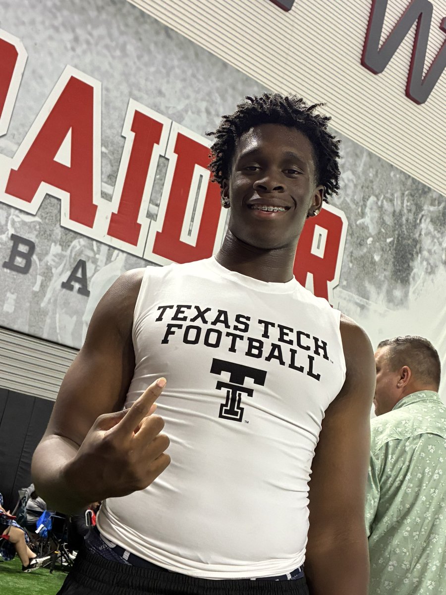 Isaiah_B817's tweet photo. AGTG Blessed to receive my second Division I offer from Texas Tech University! Grateful for everyone who has supported me throughout this journey. The work continues! 🔴⚫️ 
@CoachTeachey1 
@Coachjacsmith
@TFloss32 
@lamarvikings 
@LHS_Recruit_APT 
@STATECHAMP_JOE 
@TheUCReport 
@BnanceTTU