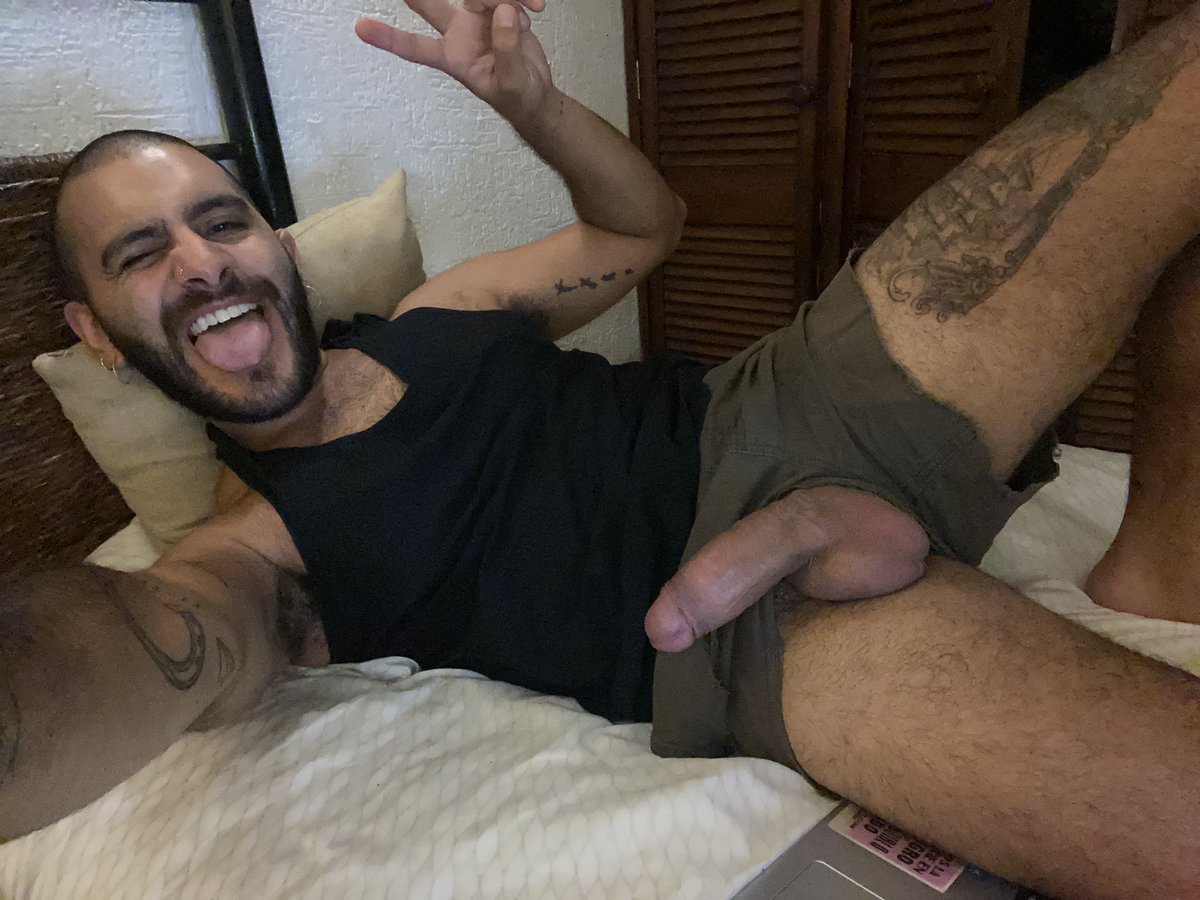 gonferna22's tweet photo. No saben el video de la tremenda acabada que me eché encima 💦💦
Venia guardando leche hace días 😈 https://t.co/l2dKjIaQAM