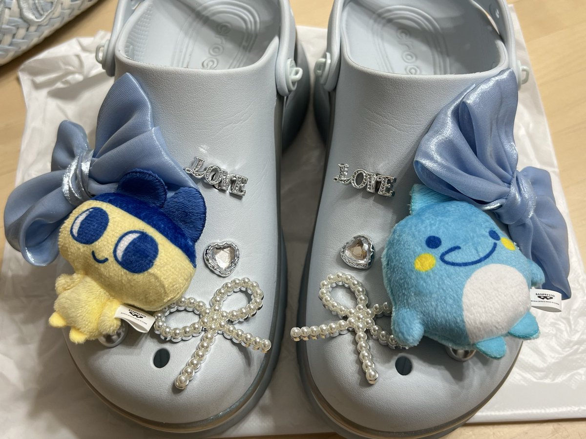 cute0509_'s tweet photo. クロックスの根本の部分だけを
お気に入りのぬいに付けるだけで
推し活できる🩵🩵

めちゃ可愛い🥺🫶🏻

#たまごっち https://t.co/P5vNq1KI9u