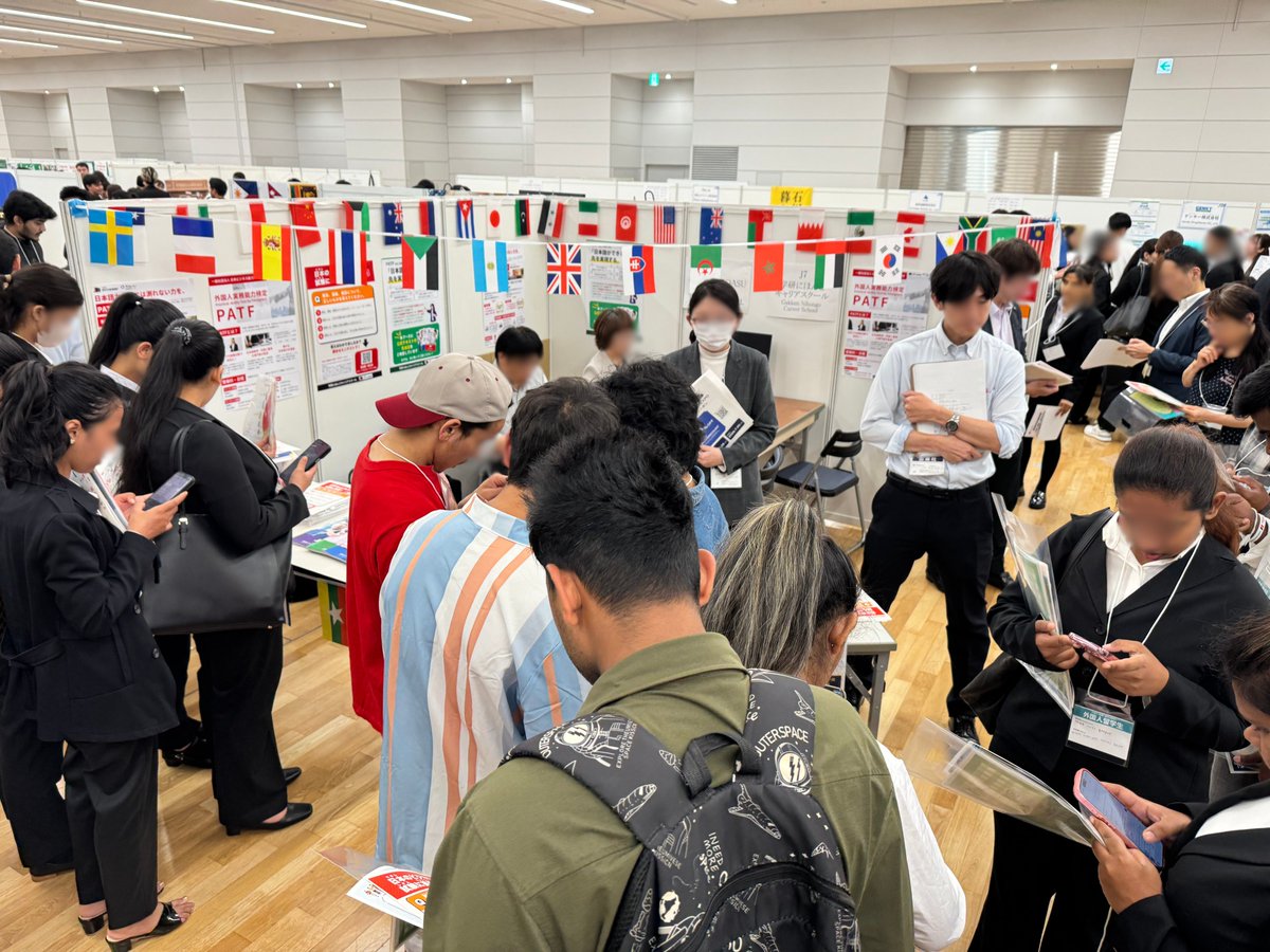GakkenBB_info's tweet photo. みなさま、おはようございます。
先週は「外国人就職・進学EXPO」に出展しました。ブース・セミナーともに多くの方にお立ち寄りいただき、私どもとしても多くの学びを得た機会となりました✨
先日の発表の通り社名変更もございますが、引き続きお役に立つサービスを提供できるよう尽力してまいります💪 https://t.co/OsyHdfI2n4