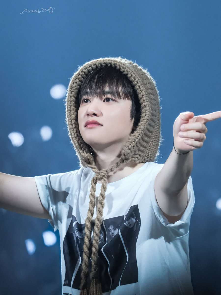 dohksushi's tweet photo. he is so cute and charming i need everyone to look at him right now https://t.co/8PsPuMKp21