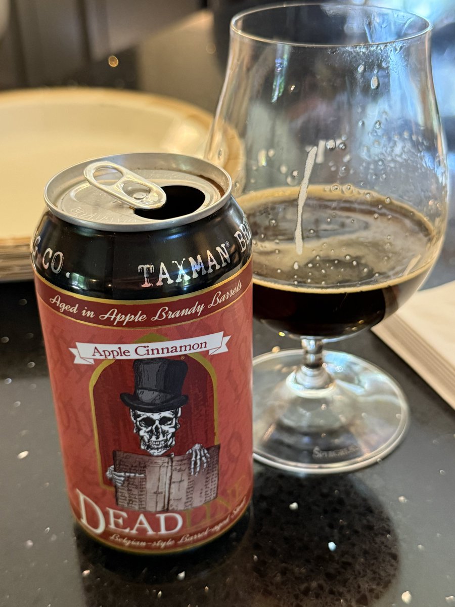 pejacoby's tweet photo. To start the evening we tried @taxmanbrewing belgian-style barrel aged #stout
Pleasant apple and cinnamon over a smooth Belgian base. Boozy at 13.3% but easy drinking - you’d never guess the ABV
#letItWarm #craftBeer #bottleShare https://t.co/iMDKcfBFhE