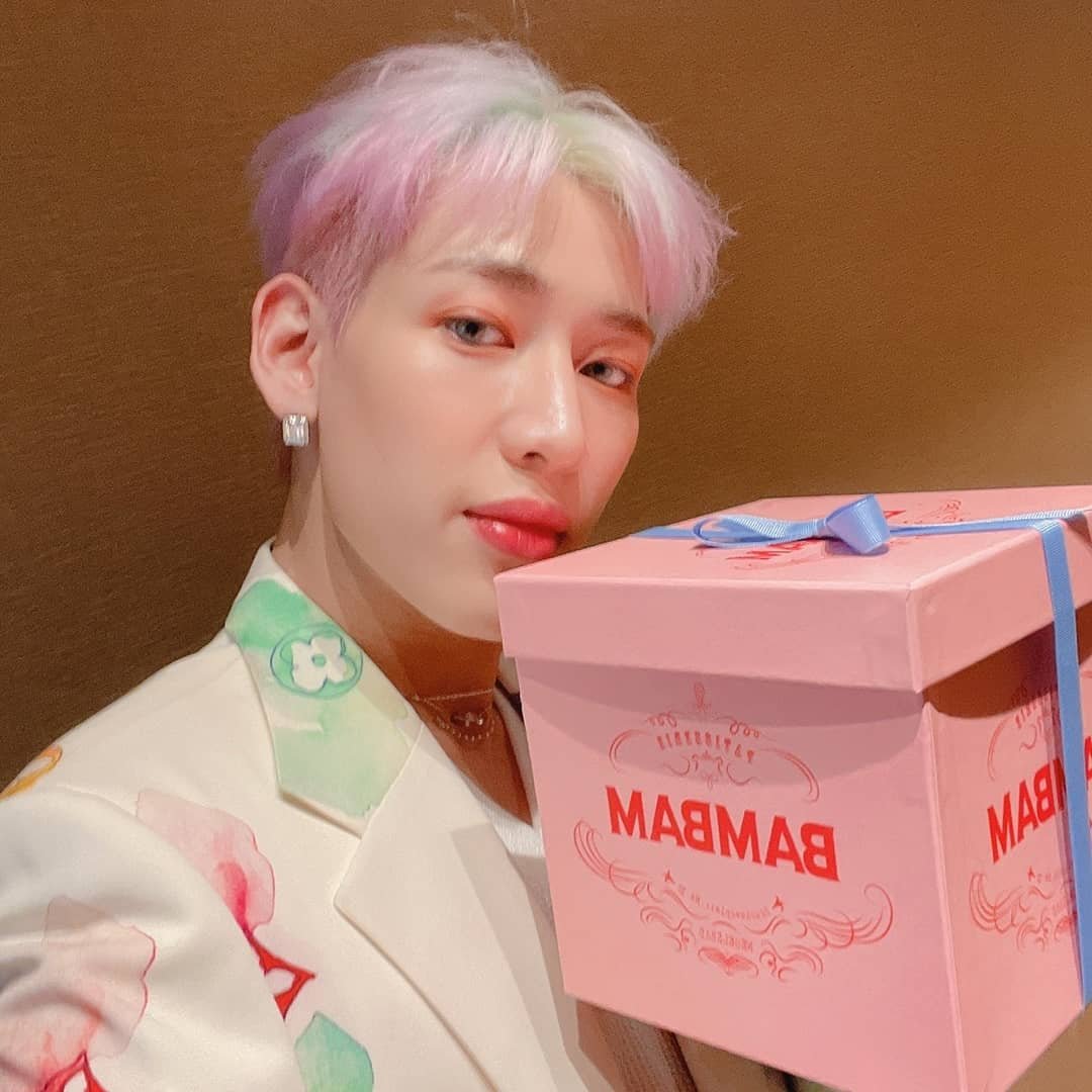 fon_mue1's tweet photo. Have a good day BB 🎀🐍🎉
ยินดีกับน้องแบมด้วยครับ riBBon 5 ขวบแล้ว
#5YearsWith_BamBamriBBon
#BamBam  @BamBam1A
#뱀뱀 @BAMBAMxBAMMIE https://t.co/DpdqN4ufRp