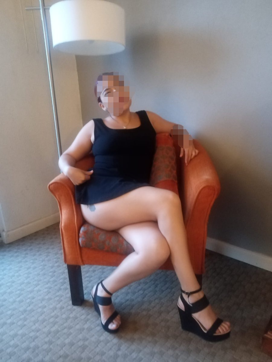 Roxxxyleal30's tweet photo. Me encanta que me recuerden con tanto amor ,hoy volví a ver a uno de mis amores , gracias por este momento rico .
Adoro a mis amores que me ven continuamente . https://t.co/oWNFUXtfot