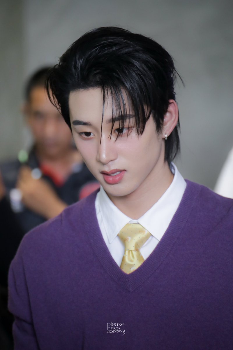 pleaxehavemerxy's tweet photo. สวัสดีวันจันทร์สีม่วงงับบบบ🍇💜

((ขอบคุณตัวเองที่ยอมแว้นครึ่งชั่วโมงไปงานนี้ เพราะน้องแต่งตัวแต่งหน้าน่ารักงะ แก้มชมพูอ่อนๆ ;—; เสร็จแล้วแว้นอีกครึ่งชม.กลับไปทำงานต่อ😂))

#est_rvp https://t.co/PnX8oHZBLw