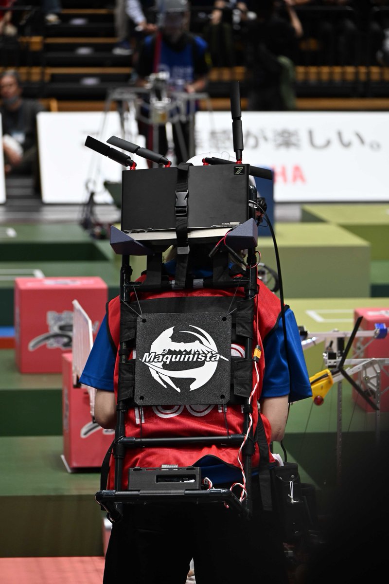 RAKishers's tweet photo. R1制御,操縦として参加しました
どの試合でも私ができることはほぼやり切れたのであまり後悔はない…かも

準々決勝での敗退となりましたが、東工大として8年ぶりのトーナメント進出を果たせました
9年前の栄光を取り戻すために一歩駒を進められたかなと思います、みんなありがとう！

#学生ロボコン https://t.co/67SoeZH5ml