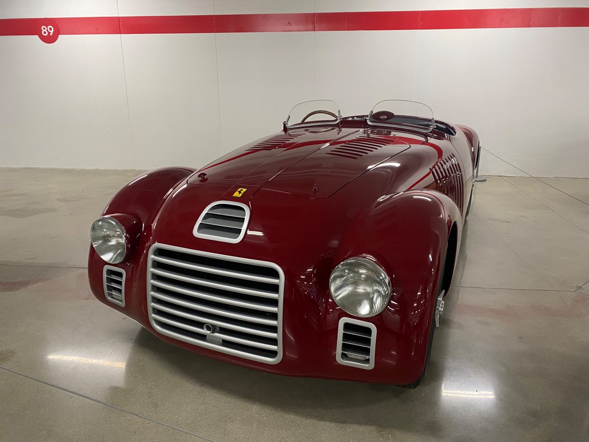 hellienewfie's tweet photo. First ever Ferarri car https://t.co/ycbNEkzoy2
