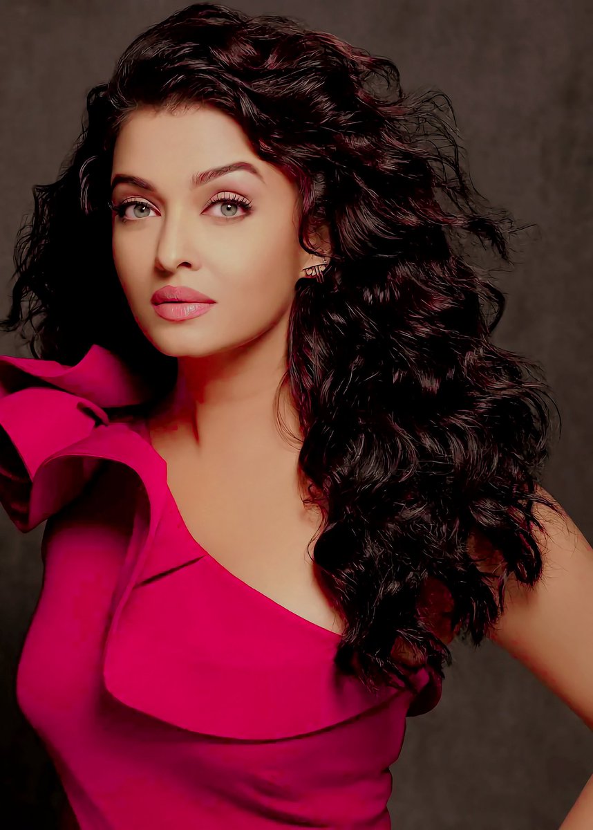 Aishwarya Rai Bachchan Queen tweet media