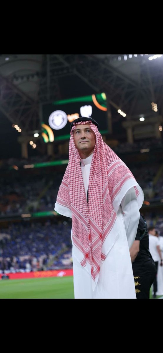 gnaass1's tweet photo. @BenHarburg You are a wonderful person, Saudis love you 💚
سويت اللي مفروض يسوونه الشركات السعودية الراعية ومشاهير الفلس https://t.co/FttzBdXmmt