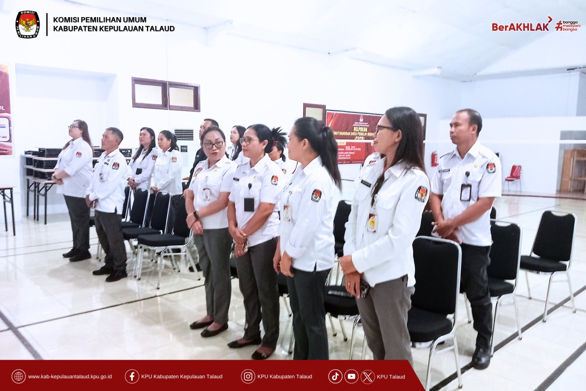 KpuTalaud's tweet photo. Hai #TemanPemilih, Jajaran KPU Kabupaten Kepulauan Talaud menggelar kegiatan ibadah bersama umat Kristen pada Senin, 15 Juni 2026, bertempat di Aula Kantor KPU Kabupaten Kepulauan Talaud.

Selengkapnya kunjungi link ini 
https://t.co/slqSY7DbC8

#KPUMelayani https://t.co/AtS8y5QRd0