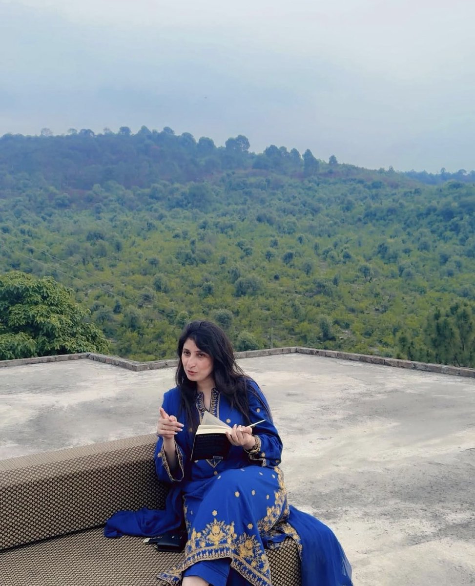 MiraniParas tweet picture