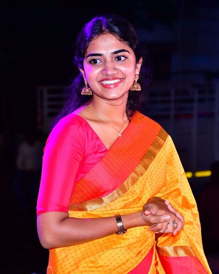 ishwariya18766's tweet photo. शुभ प्रभात 🥰🥰🥰
#Friends #Chennai #India #SelfLove #LoveYourself #SelfLoveistheBestLove #SareeLove #Hindi #13Jun https://t.co/yjST8pVy5H