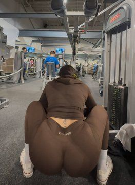 rn_niazi's tweet photo. This gym is blessed #candid #candids #creepshot CHECK THE BIO https://t.co/fS0ogwv2Uj