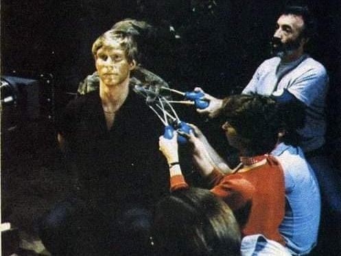 EddieWi59859412's tweet photo. Calling Filmmakers/SFX Artists: make a bunch of special makeup effects "Men's (Bulging Neck) Body Horror Transformations"; with literally billions of (male) inflatable neck bladders FX, by copying from the 1983 series "MANIMAL". 👇👇👇
https://t.co/dod5uuf33P https://t.co/Ct1uQhlsSg