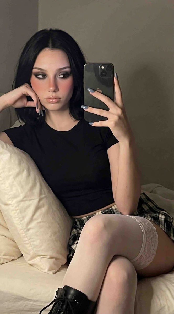 Emily tweet media