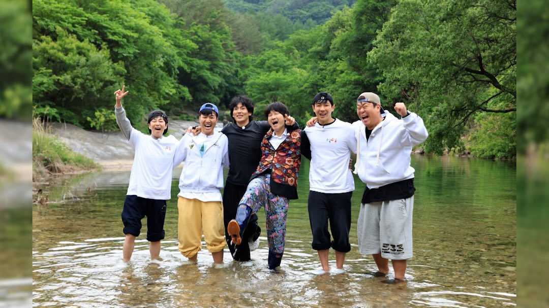 2d1n_th's tweet photo. (5)

~~~~~
#1박2일_1박2일시즌4 
#김종민_문세윤_이준_딘딘_이기택_이용진 
#Kimjongmin_Moonseyoon_Leejoon_Dindin_Leekiitaek_Leeyongjin https://t.co/b9Z7HcfBfT