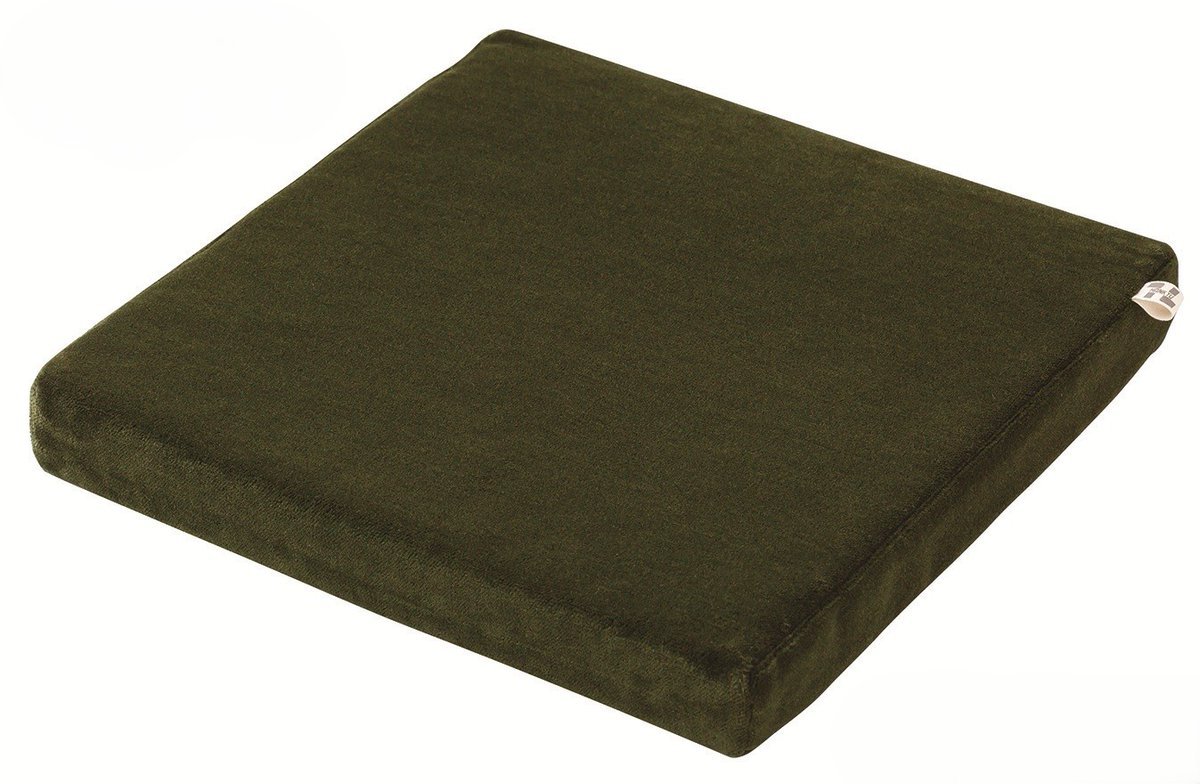 moquette_com's tweet photo. 【お知らせ】
売り切れとなっていた商品の在庫補充が完了したアイテムのお知らせです。
・国鉄ブルー　クッション
・国鉄ブルー　ペンケース
・阪急バス様　クッション
以上の3アイテムです。
Amazon storeのページからチェックしてみてください(*'ω'*)/
#モケットグッズ #日本シール https://t.co/pzHtJqjkhP