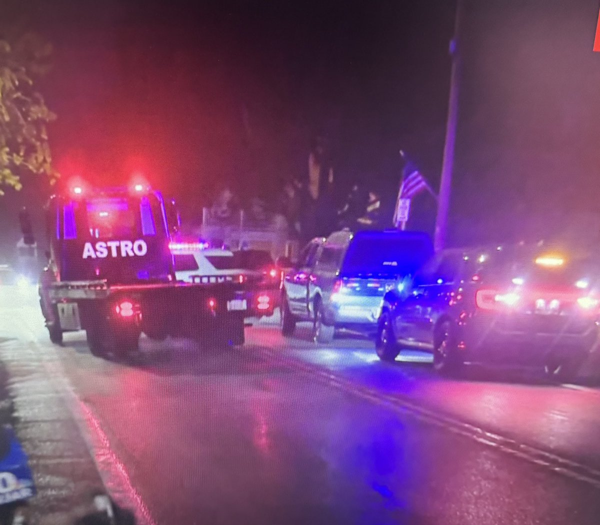NBC10_Mario's tweet photo. #BREAKINGNEWS A police presence is blocking off a part of Old Post Rd in Charlestown. @KennedyBuckTV is live on @NBC10 Sunrise with up to the minute developments all morning 

https://t.co/d8jDFGGIKg https://t.co/QlwT81brop