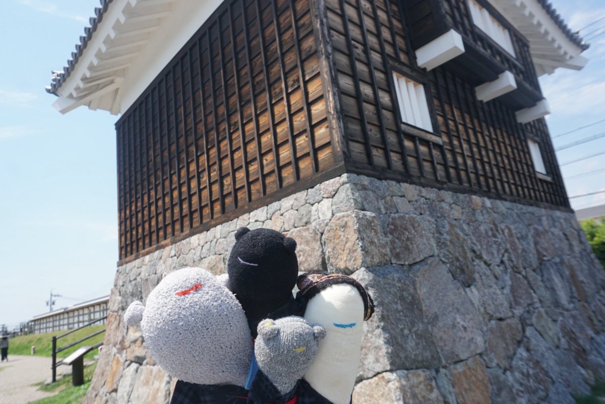 Please take a look at the Nishio Castle Ninomaru Ushitora Yagura