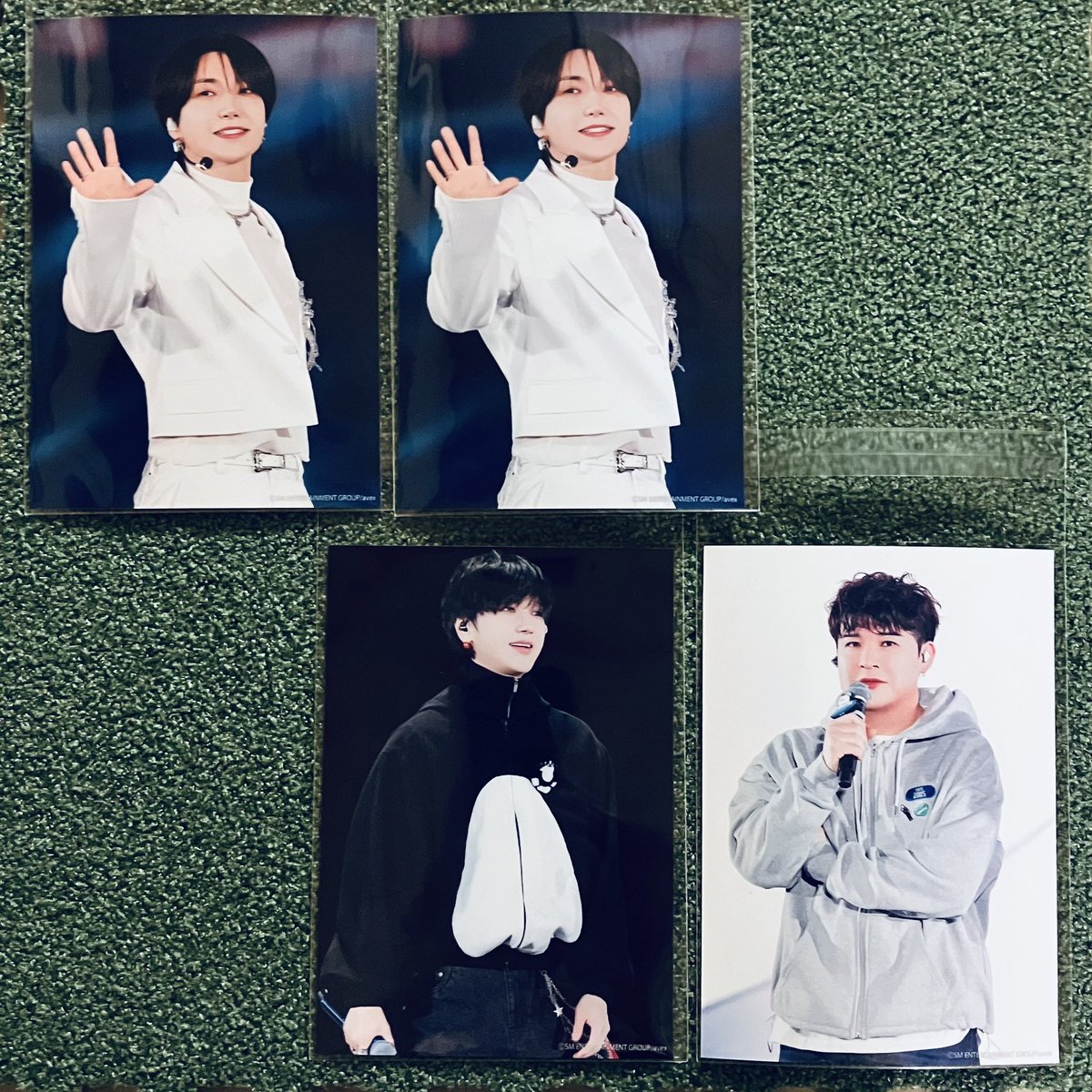doxpikero's tweet photo. SUPER JUNIOR 20th Anniversary TOUR
<SUPER SHOW 10> in JAPAN
ランダムブロマイド vol.1 【Lサイズ】

【譲】 1枚目
イトゥク・イェソン・シンドン 
サイン無し

【求】2枚目
ヒチョル 黒衣装ver.

郵送または83zペンコン手渡しにて交換希望です。
よろしくお願いします！ https://t.co/TzYF2sxisY
