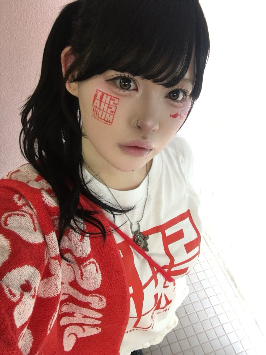 1_oo0_mu's tweet photo. SHISHAMO13年間ありがとう😭
本当にSHISHAMOに沢山救われたしこれからもずっとずっとだいすき❣️ https://t.co/9QUTywEsMf