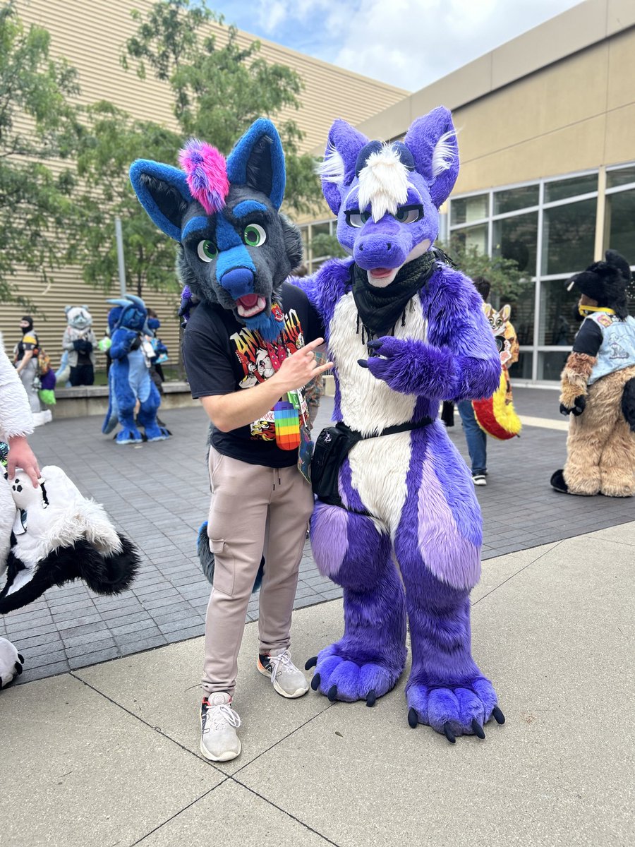 TheBlueAwoo tweet picture