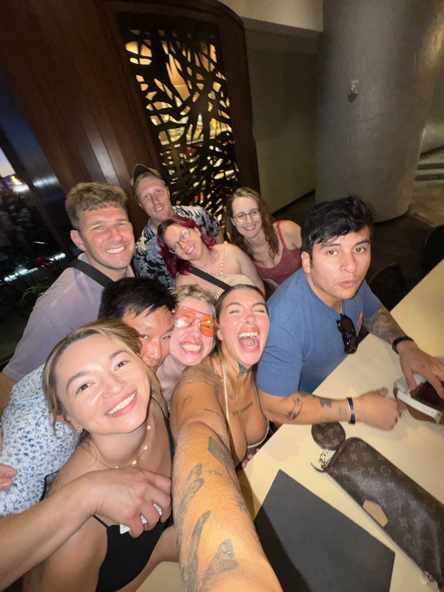 liltaurusbby's tweet photo. I love my life and the people I’m surrounded by ❤️🌟 got together with the crew to celebrate sending off one our friend that’s leaving the island to start their new adventure at duke university https://t.co/QZOmmUv3tq