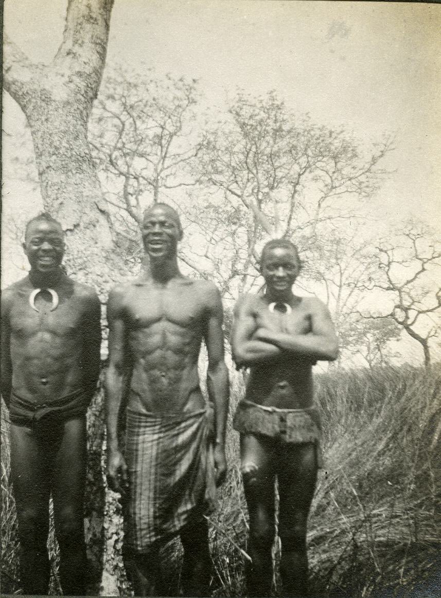 frankonX_'s tweet photo. Photograph of three men in Achalla, Anambra State, Nigeria.
Circa 1915

Photograph by Charles Partridge https://t.co/MXgPySmryZ