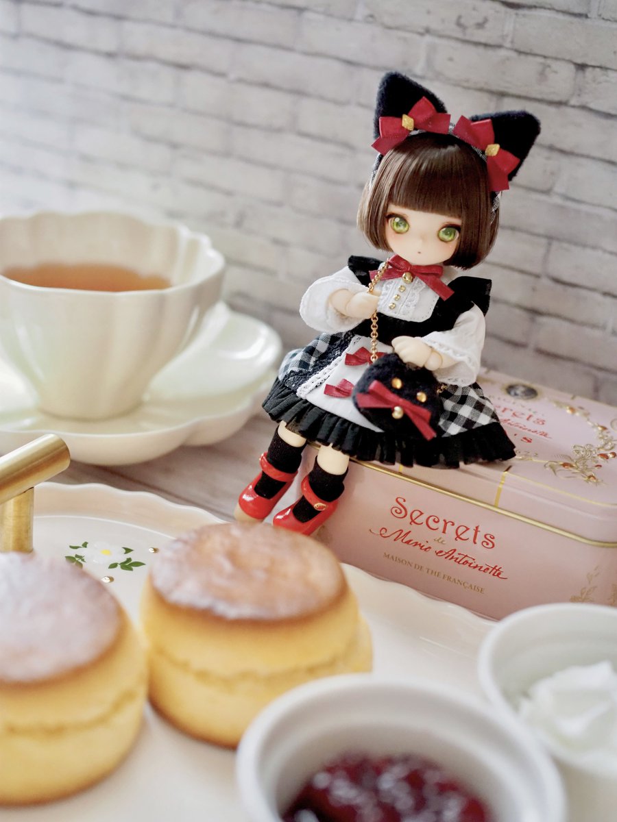 chelsea_paru's tweet photo. ねこちゃんとお茶会🫖

#メモワールカネット 
#ぐぺっ子 https://t.co/iYHR4tG5xy