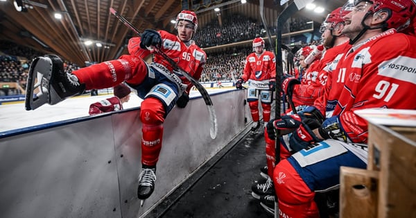 zsclions's tweet photo. Stürmer Alessandro Segafredo verlässt die ZSC Lions per sofort und wechselt nach Rapperswil. Als Ersatz stösst der 23-jährige Stürmer Joshua Fahrni von den SCL Tigers zum Stadtklub. Dies mit einem Einjahresvertrag. Details:
https://t.co/yOAir0UlI7 https://t.co/NCBBcS5Zsw