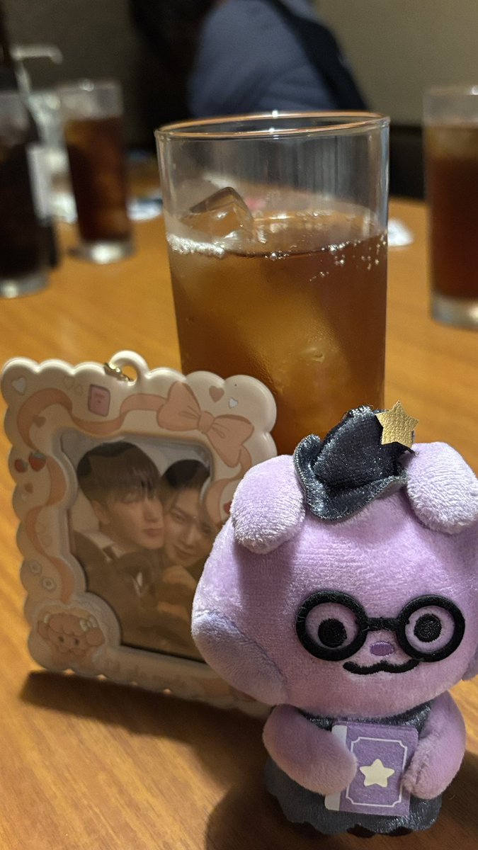 37TEEZ's tweet photo. 여상아 생일 축하해🎂
先日、ひと足お先にみんなでお祝いしてきたよ🥂
いつも努力を惜しまないヨサンを少しでも見習いたいな🥹
幸せいっぱいの素敵な1年にしてね✨

OUR LOVE FOR YEOSANG
#TheAngelCalledYEOSANG
#여상의목소리로_물든여름
#여상 #YEOSANG @ATEEZofficial https://t.co/LMmHtylOx5
