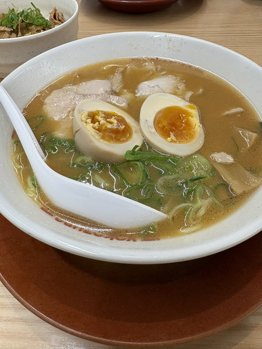 xea75's tweet photo. 愛知県内のラーメン屋あちこち行くのが昔からのマイブーム
しょっちゅう行くと健康によろしくないからたまにの贅沢笑 https://t.co/SPoeT5HtLV