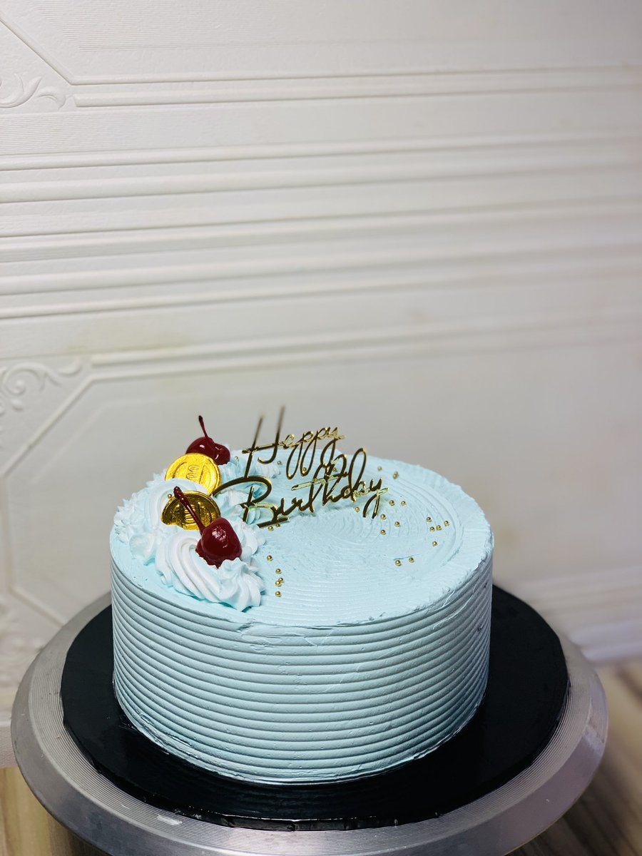 _MayomideOOT's tweet photo. Good morning fam… happy new week❤️

May reporting live from IBADAN.
We are here for you for all kinds of celebration cakes. You can shed us a dm or reach out through the link in bio. https://t.co/qSmYO5Nv4L