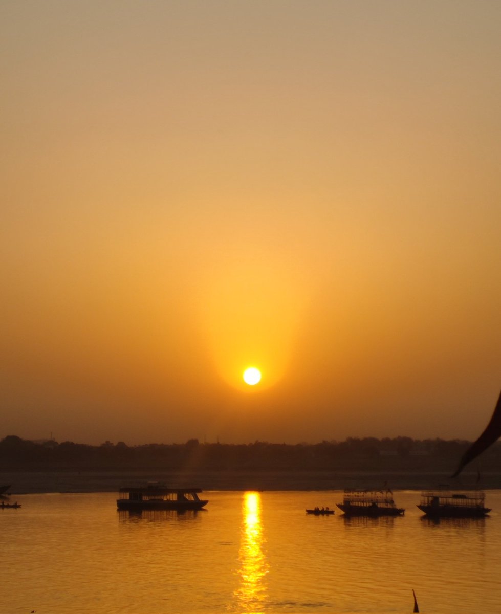 DrSamarthk's tweet photo. @KarulkarSameer Banaras https://t.co/1jzwoEX5x8