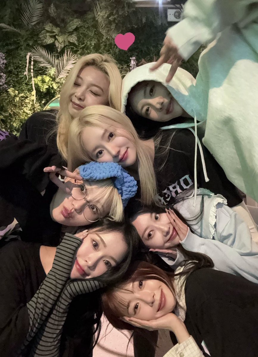 jibotonic's tweet photo. DREAMCATCHER members as a minicatcher — a thread https://t.co/S85d7hTEKv